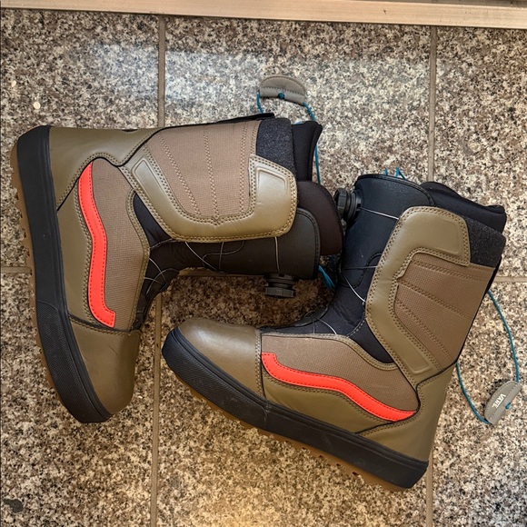 EUC Vans Aura OG Snowboard Boots Size 10 - Picture 8 of 12